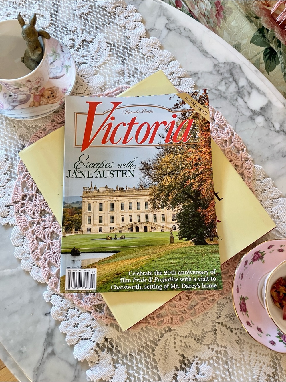 Gorgeous Copy of Victoria/Jane Austen Feature-Double Issue! 🍁